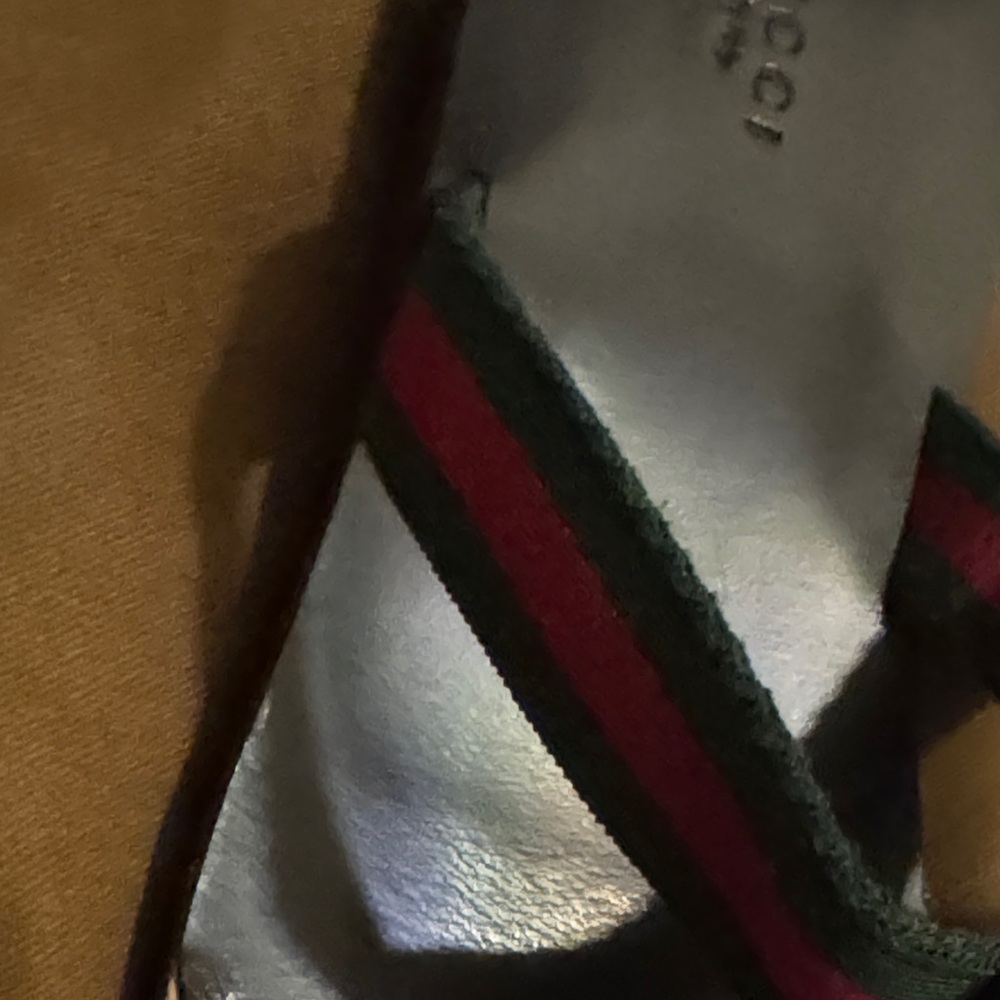 Gucci Black Flip Flops with Gold Logo - Picture 11 of 14
